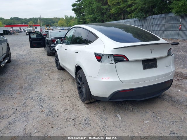 2023 TESLA MODEL Y 7SAYGDEE0PA059930 Photo 2