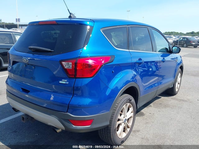Ford ESCAPE SE 2019 1FMCU9GD0KUB43634 Image 4