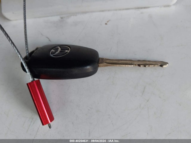 Toyota COROLLA LE 2018 5YFBURHE6JP846979 Image 11