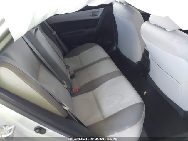 Toyota COROLLA LE 2018 5YFBURHE6JP846979 Image 8