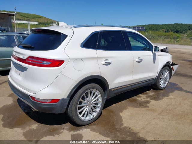 5LMCJ3D91KUL16516 Lincoln Mkc Reserve