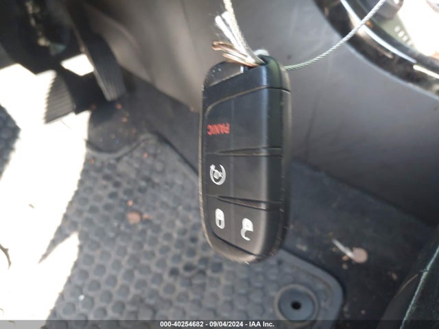 3C4NJDBB2KT826783 Jeep Compass Altitude 4x4
