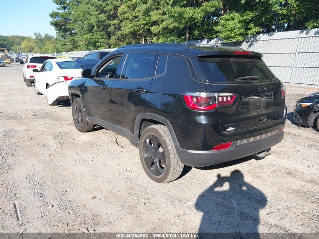 3C4NJDBB2KT826783 Jeep Compass Altitude 4x4