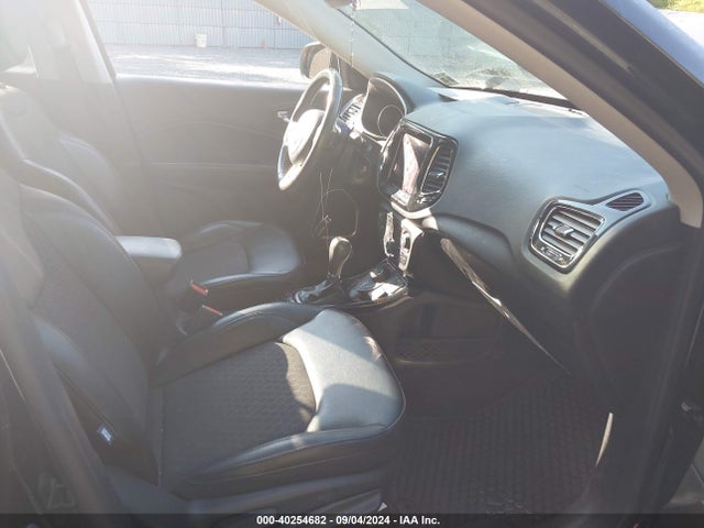 3C4NJDBB2KT826783 Jeep Compass Altitude 4x4