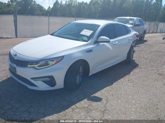 KIA Optima Lx 2019 5XXGT4L33KG317257 Image 2
