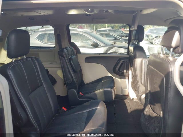 2C4RC1CG3ER328913 Chrysler Town & Country Touring-l