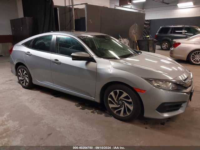 Honda CIVIC EX 2017 2HGFC2F74HH565961 Image 1