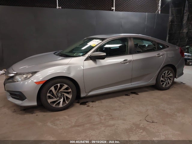 Honda CIVIC EX 2017 2HGFC2F74HH565961 Image 2