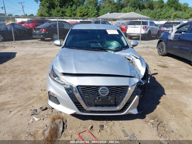 1N4BL4DWXMN314758 Nissan Altima Sv Intelligent Awd