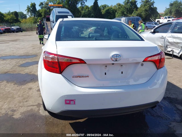 Toyota COROLLA L 2018 5YFBURHEXJP826461 Image 17