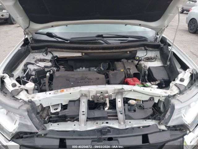 JA4AD2A38JZ068678 Mitsubishi Outlander Es