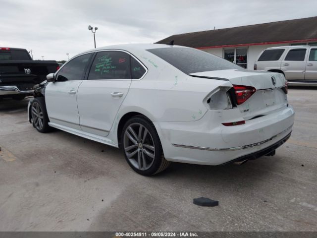 1VWDT7A38HC005156 Volkswagen Passat 1.8t R-line