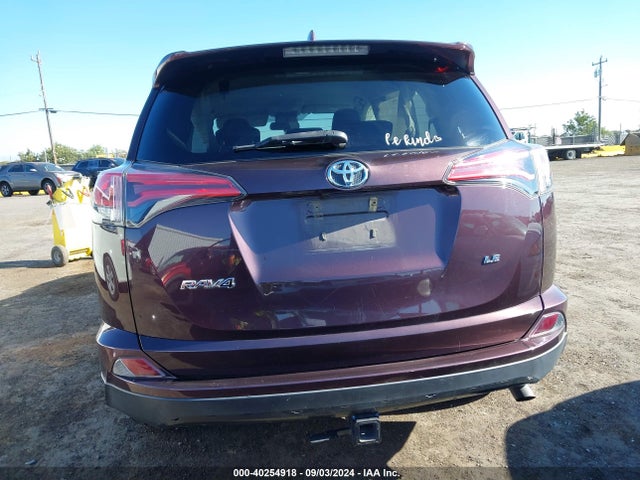 Toyota RAV4 LE 2018 2T3ZFREV0JW442451 Image 16