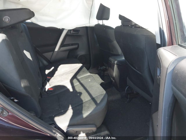 Toyota RAV4 LE 2018 2T3ZFREV0JW442451 Image 8