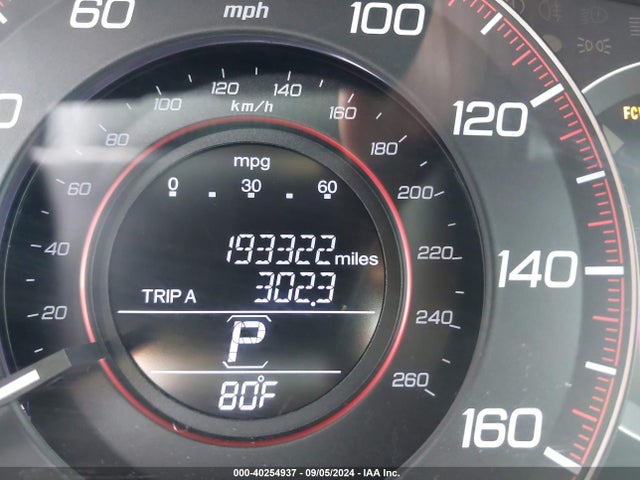 40254937 :رقم المزاد ، 1HGCT2B84EA005790 vin ، 2014 Honda Accord Ex-l V-6 مزاد بيع