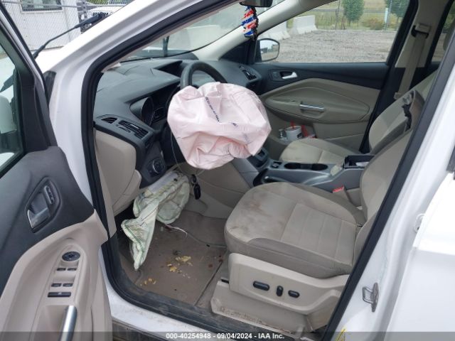 1FMCU0G93EUE53000 Ford ESCAPE SE