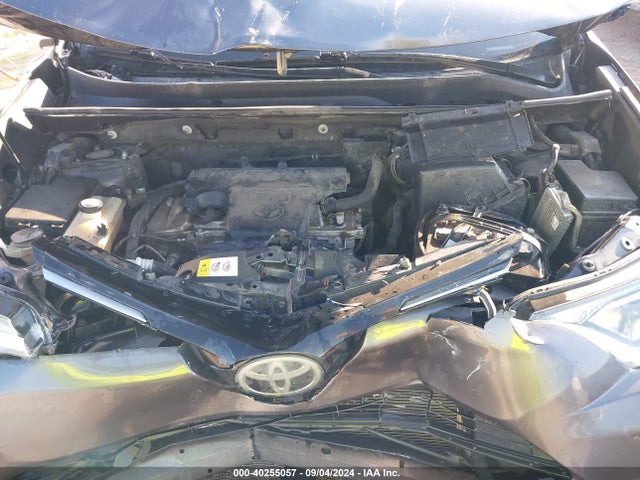 Toyota RAV4 LE 2017 JTMBFREV8HJ105214 Image 10