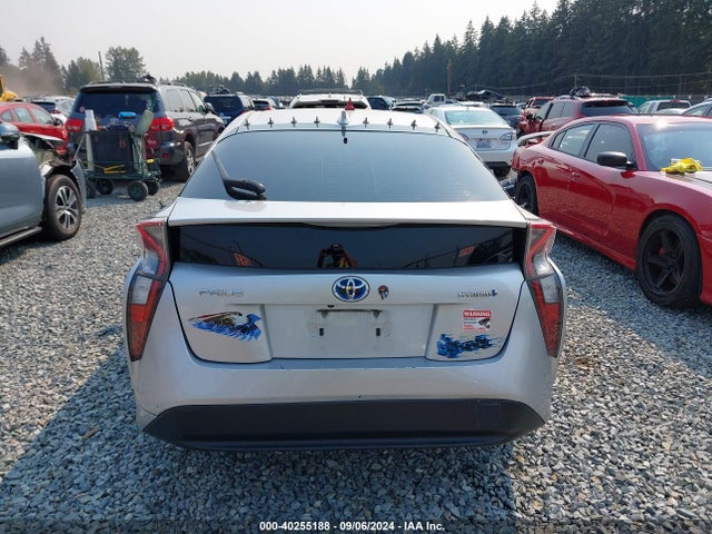 Toyota Prius Two 2016 JTDKBRFUXG3009492 Image 17