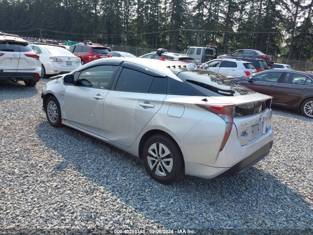 Toyota Prius Two 2016 JTDKBRFUXG3009492 Image 3