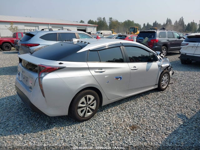 Toyota Prius Two 2016 JTDKBRFUXG3009492 Image 4