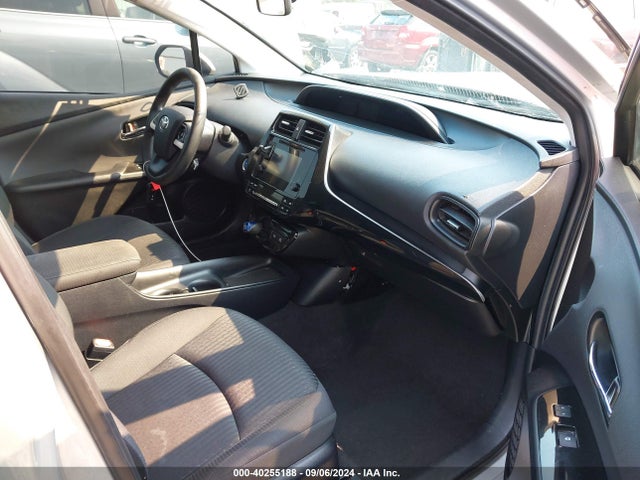 Toyota Prius Two 2016 JTDKBRFUXG3009492 Image 5
