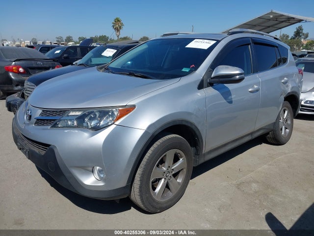Toyota Rav4 Xle 2015 2T3WFREV7FW226381 Image 2