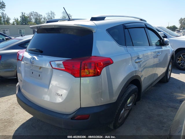 Toyota Rav4 Xle 2015 2T3WFREV7FW226381 Image 4