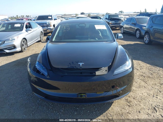 Tesla Model 3 Rear-wheel Drive 2024 5YJ3E1EA6RF739913 Image 12