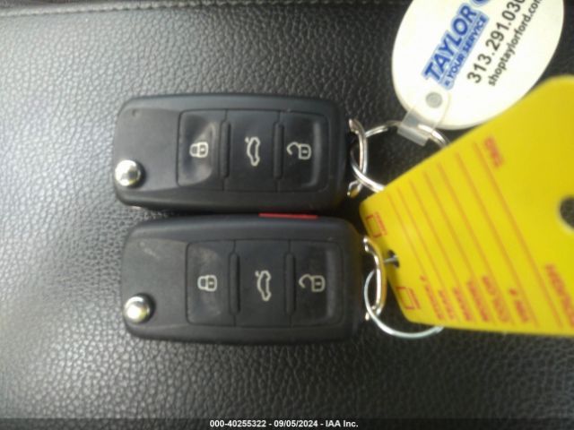 3VWL17AJ3EM374470 Volkswagen Jetta 1.8t Sel