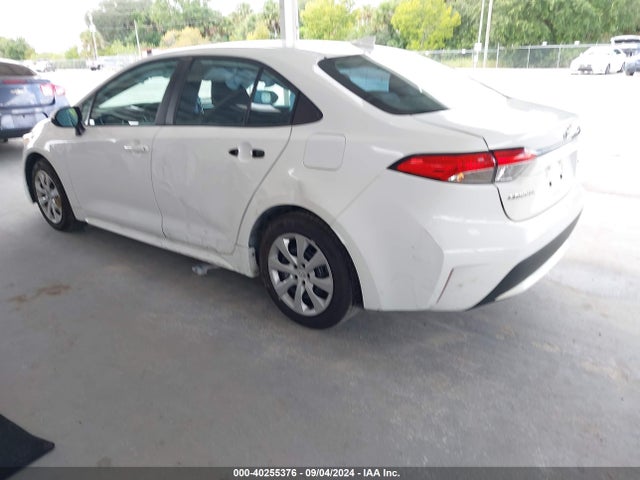 Toyota COROLLA LE 2022 5YFEPMAEXNP327814 Image 3