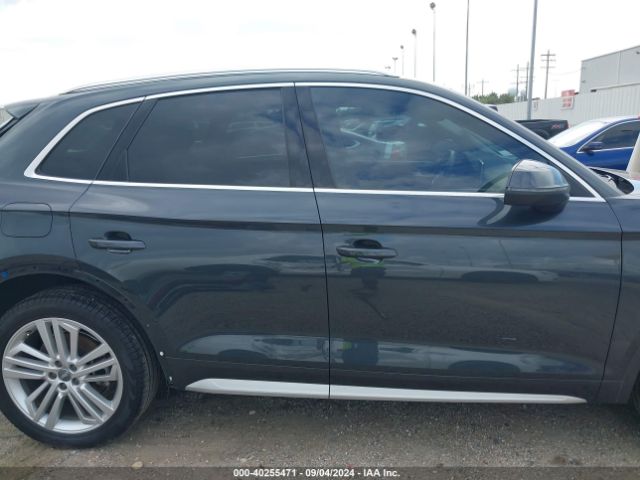 WA1BNAFY5K2068633 Audi Q5 45 Premium