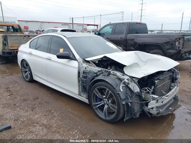 BMW M5 2014 WBSFV9C54ED097767 Image 11