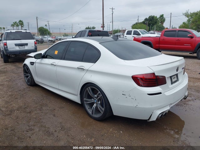 BMW M5 2014 WBSFV9C54ED097767 Image 3
