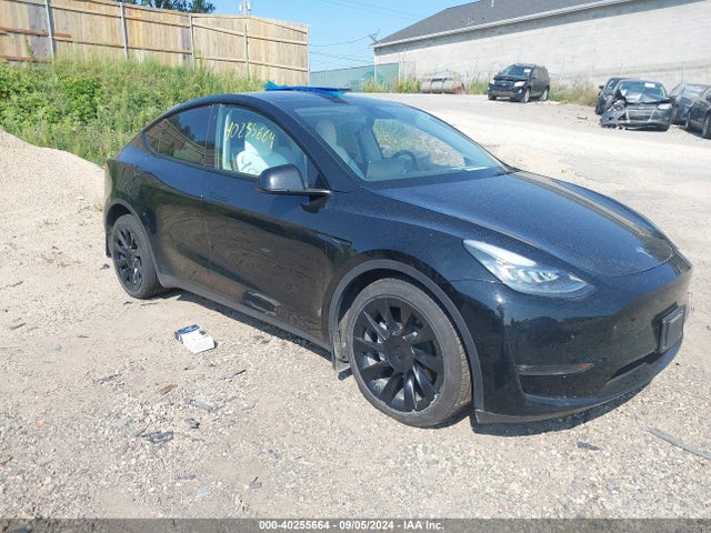 2021 TESLA MODEL Y 5YJYGDEE0MF120284 Photo 0