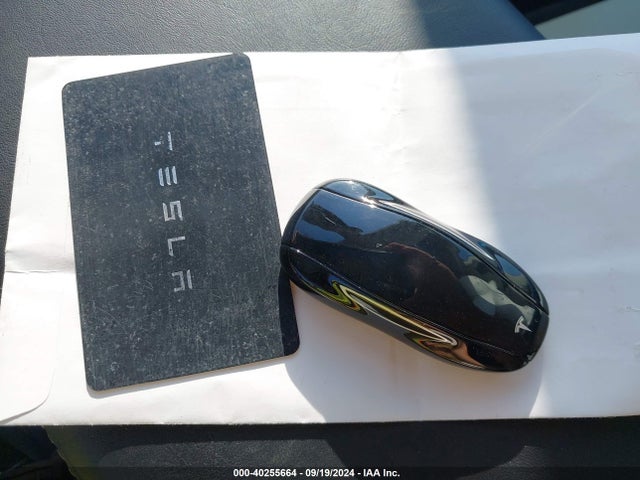 2021 TESLA MODEL Y 5YJYGDEE0MF120284 Photo 10
