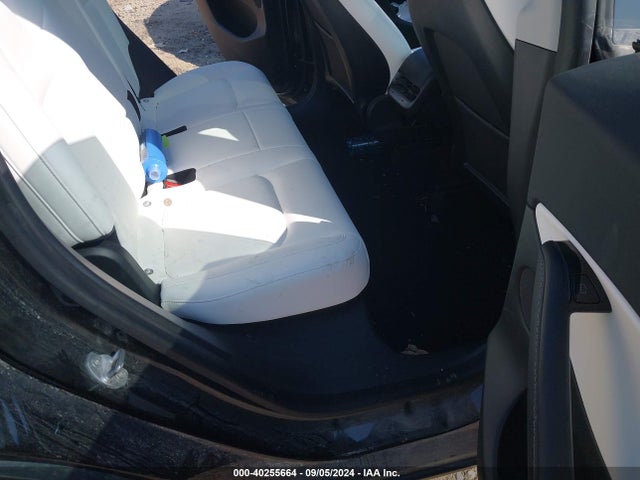 2021 TESLA MODEL Y 5YJYGDEE0MF120284 Photo 7