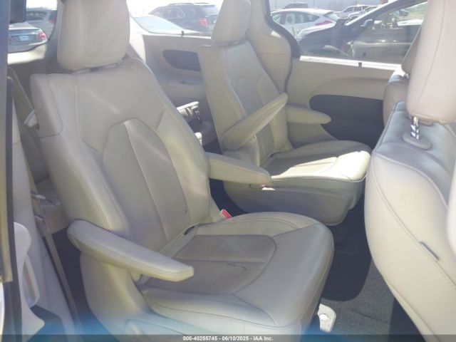 2021 CHRYSLER PACIFICA HYBRID 2C4RC1L76MR594571 Photo 7