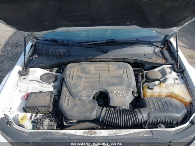 2C3CCAAG6EH301532 Chrysler 300