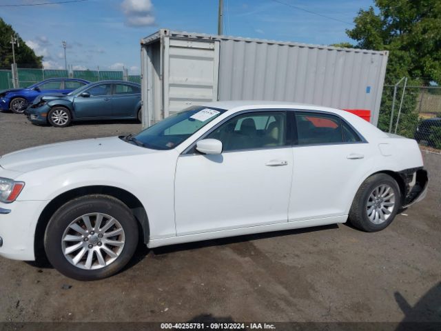 2C3CCAAG6EH301532 Chrysler 300
