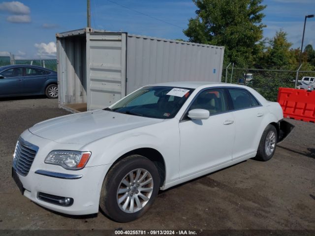 2C3CCAAG6EH301532 Chrysler 300