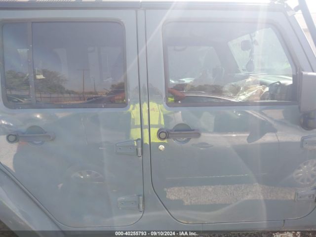 1C4BJWEG1EL260007 Jeep Wrangler Unlimited Sahara