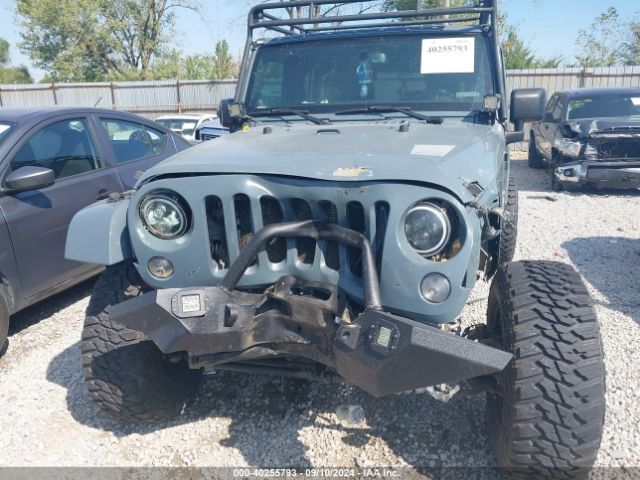 1C4BJWEG1EL260007 Jeep Wrangler Unlimited Sahara