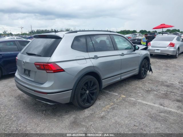 3VV3B7AX8MM127336 Volkswagen Tiguan 2.0t Se/2.0t Se R-line Black/2.0t Sel