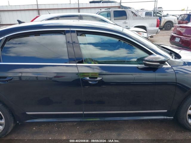 1VWCT7A34HC066435 Volkswagen Passat 1.8t Sel Premium
