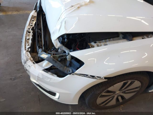 WVWKP7AU5GW907848 Volkswagen E-golf Se