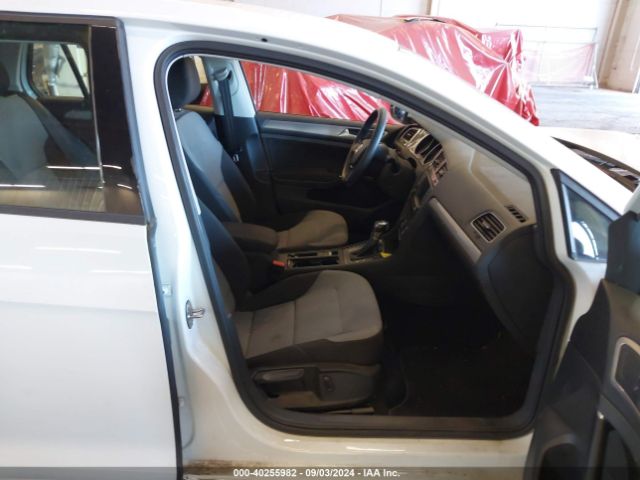 WVWKP7AU5GW907848 Volkswagen E-golf Se