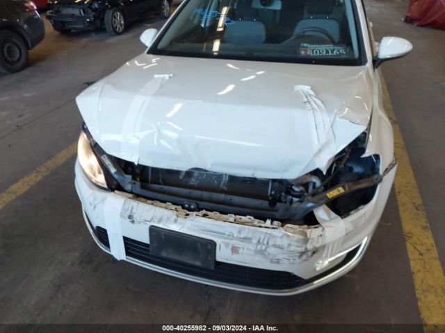 WVWKP7AU5GW907848 Volkswagen E-golf Se