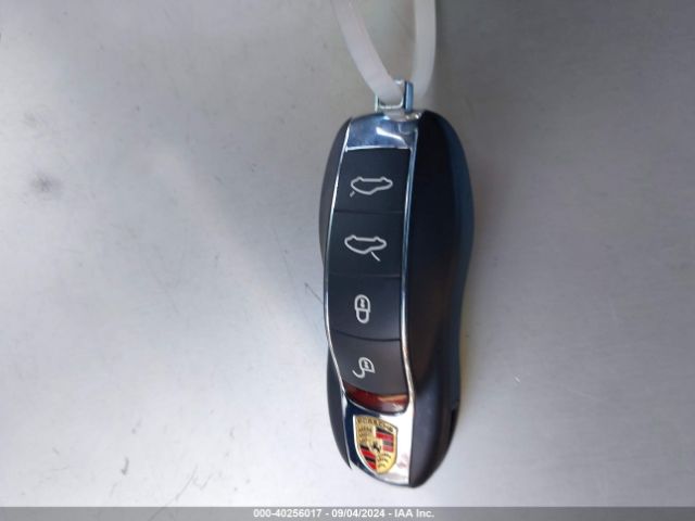 WP0AA2A81HS270162 Porsche 718 Cayman