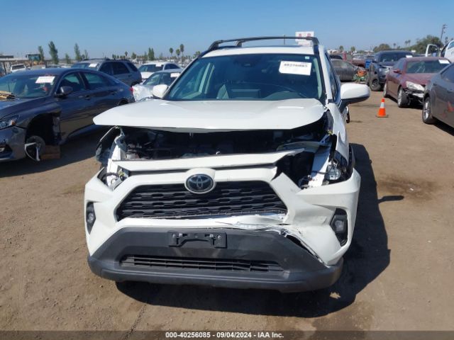 2T3C1RFV6NW197518 Toyota Rav4 Xle Premium