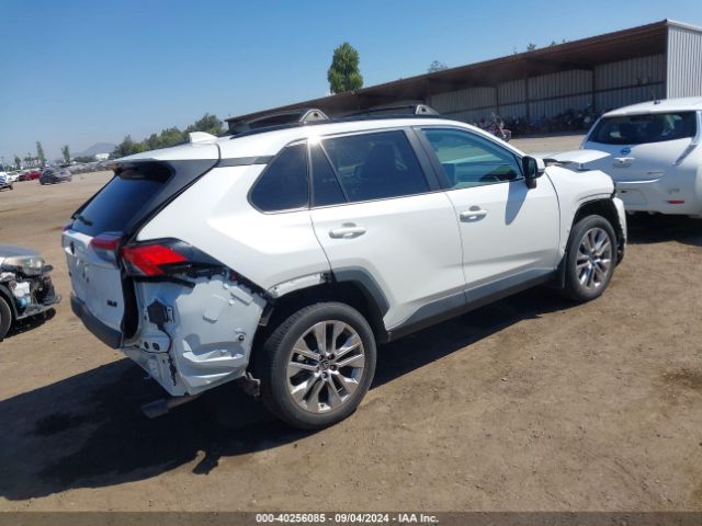 2T3C1RFV6NW197518 Toyota Rav4 Xle Premium